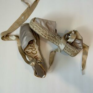 Sam Edelman Women's Satin Espadrilles - Gold and Cream